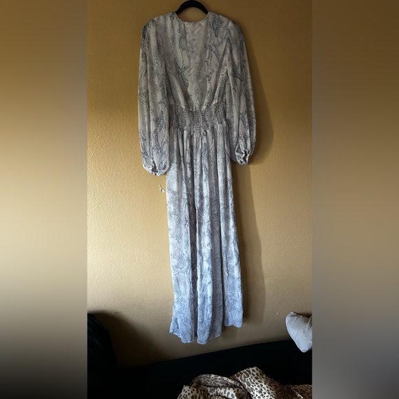 Olivaceous Gray Animal Print Women’s Dress - Size Small - Picture 2 of 12